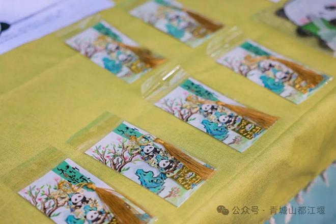 都江堰太火爆NPC白娘子被求合影到宕机AG真人百家乐顶流实锤！这个五一青城山(图21)