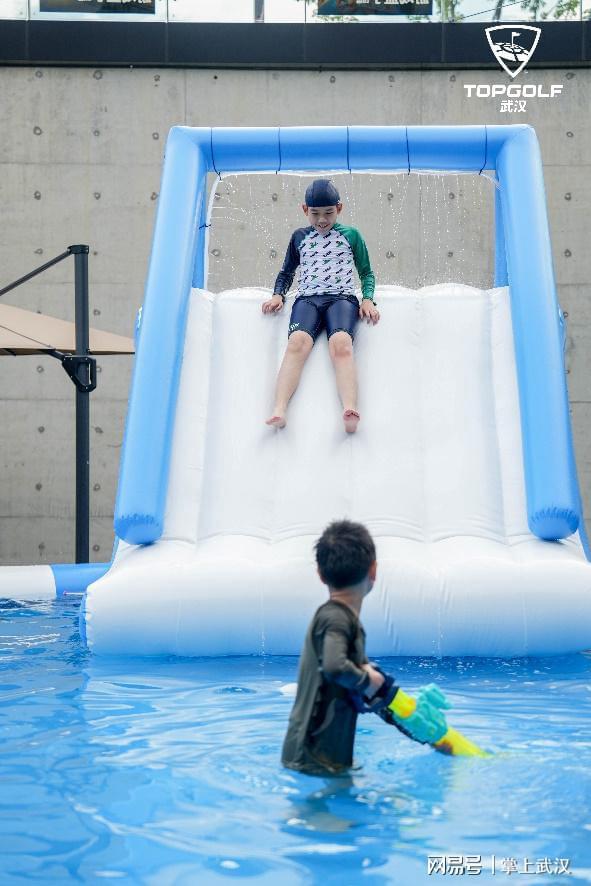 季 100种清凉方式打造城市消暑新地标AG真人直营拓高乐武汉开启今夏玩水狂欢(图4)